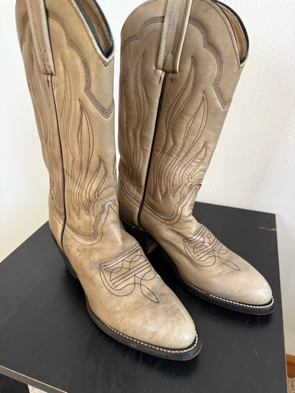 Vintage Frye USA Leather Western Cowboy Boots Women’s 6.5B Taupe Tan Rare